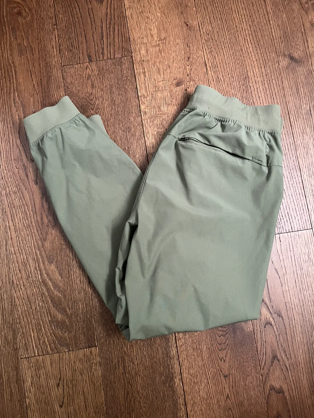 Lululemon Jogger Pants - Size M image indicator(3)
