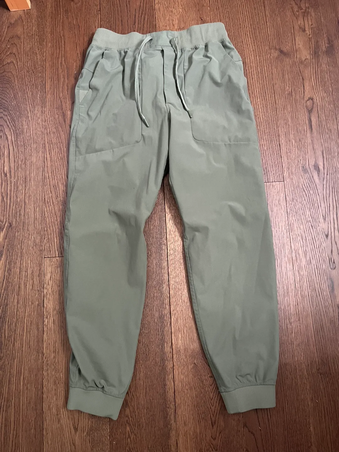 Lululemon Jogger Pants - Size M thumbnail