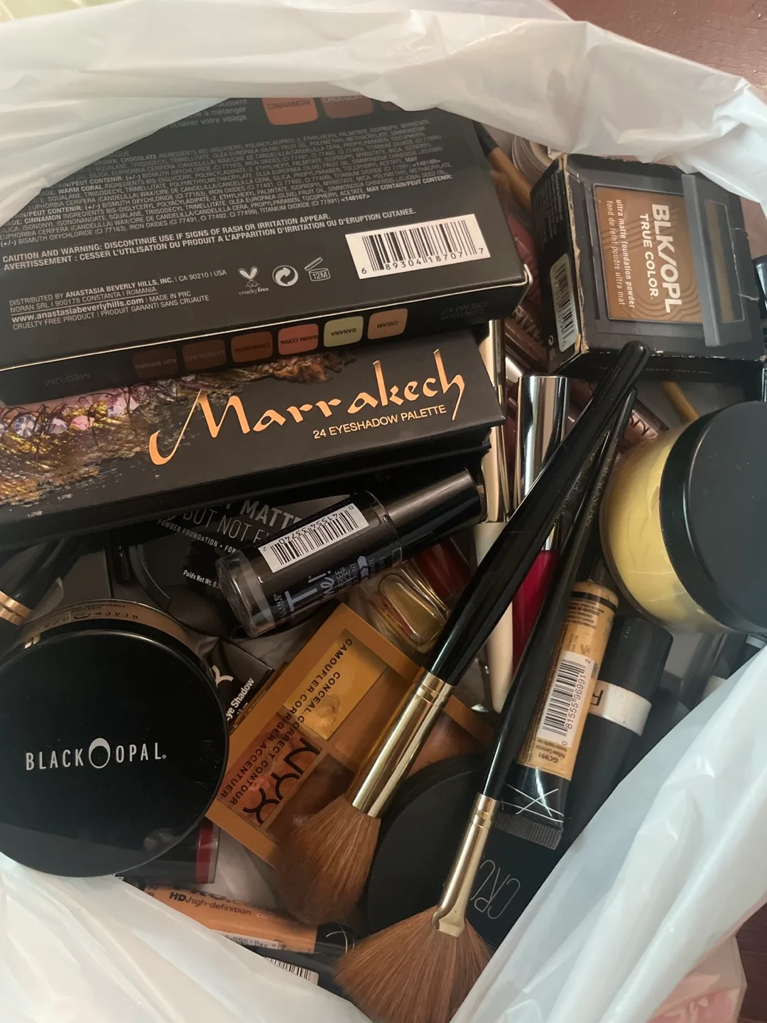 Mixed Makeup Lot thumbnail