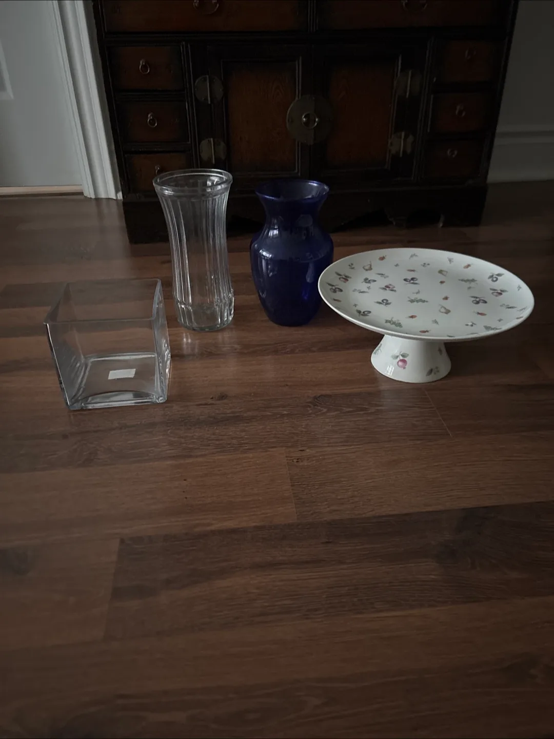 Vases and Cake Stand thumbnail