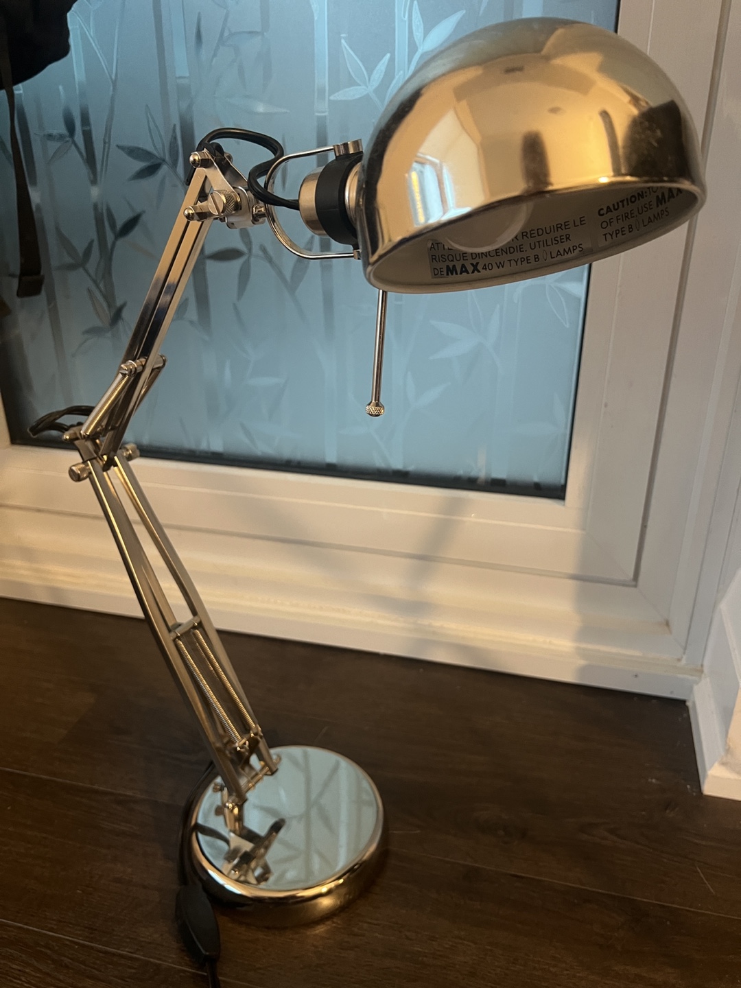 IKEA table lamp includes 2 bulbs - photo 3