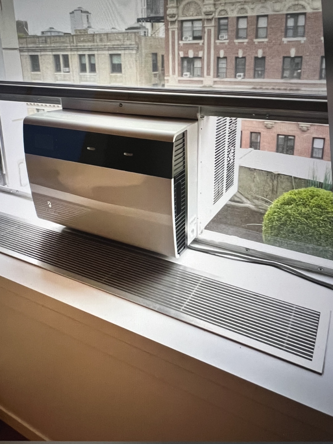 Friedrich Kuhl Window Air Conditioner 8000 BTU - photo 2