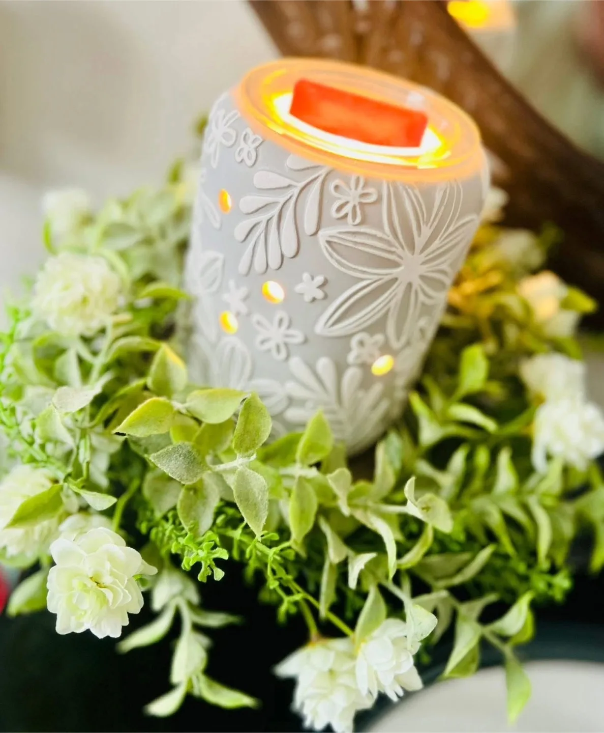 Scentsy Rooftop Garden Warmer. thumbnail