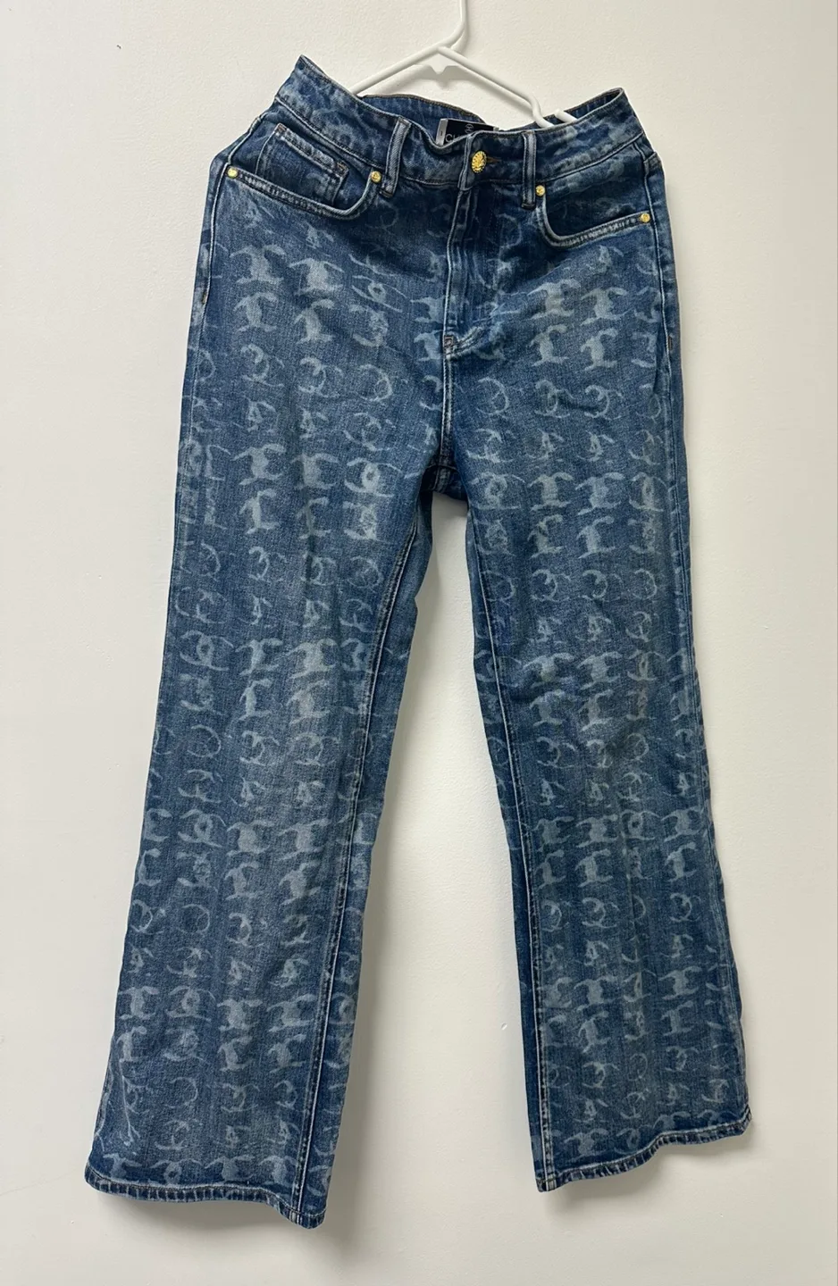 Chanel Jeans thumbnail