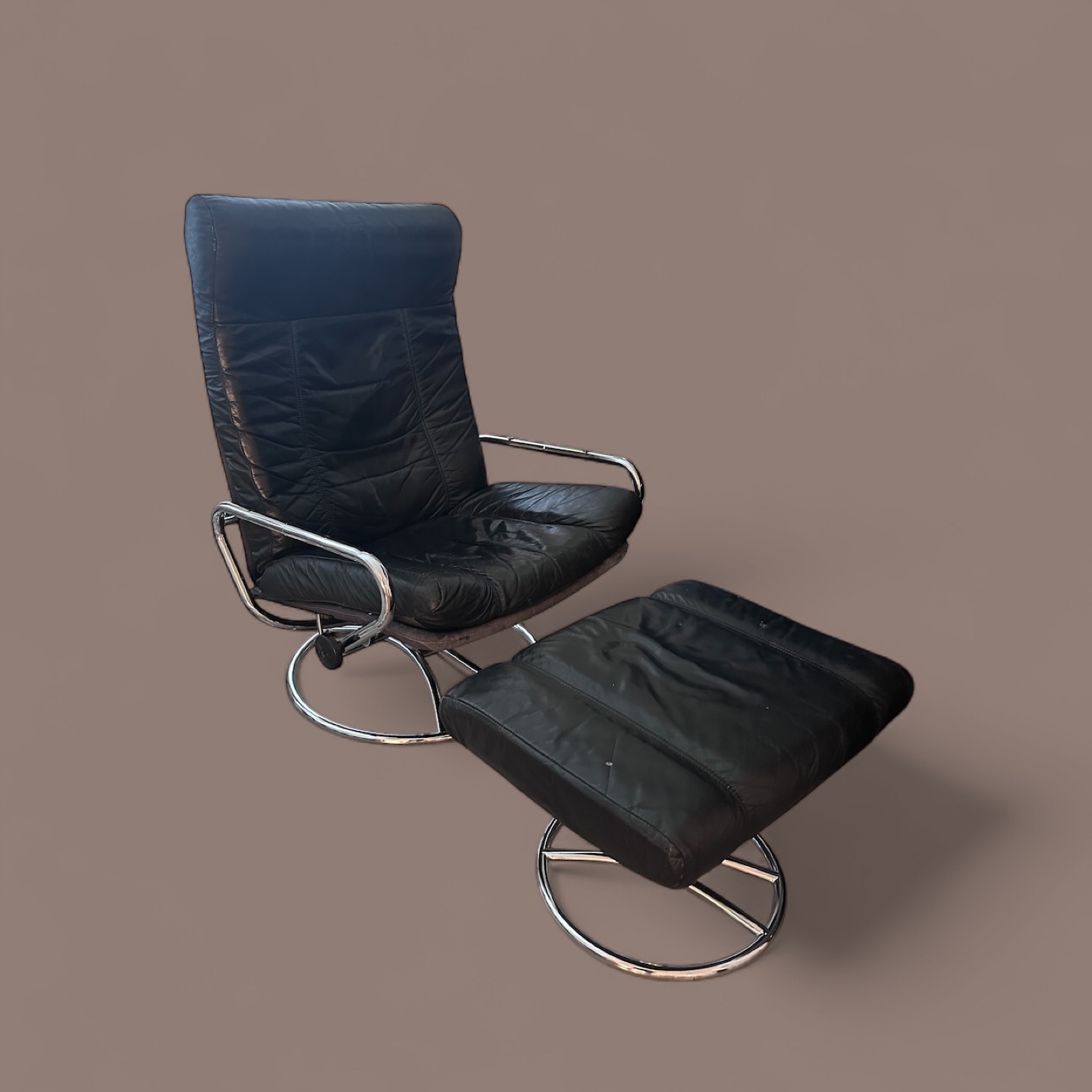 Free Vintage Black Leather Chair & Ottoman Set