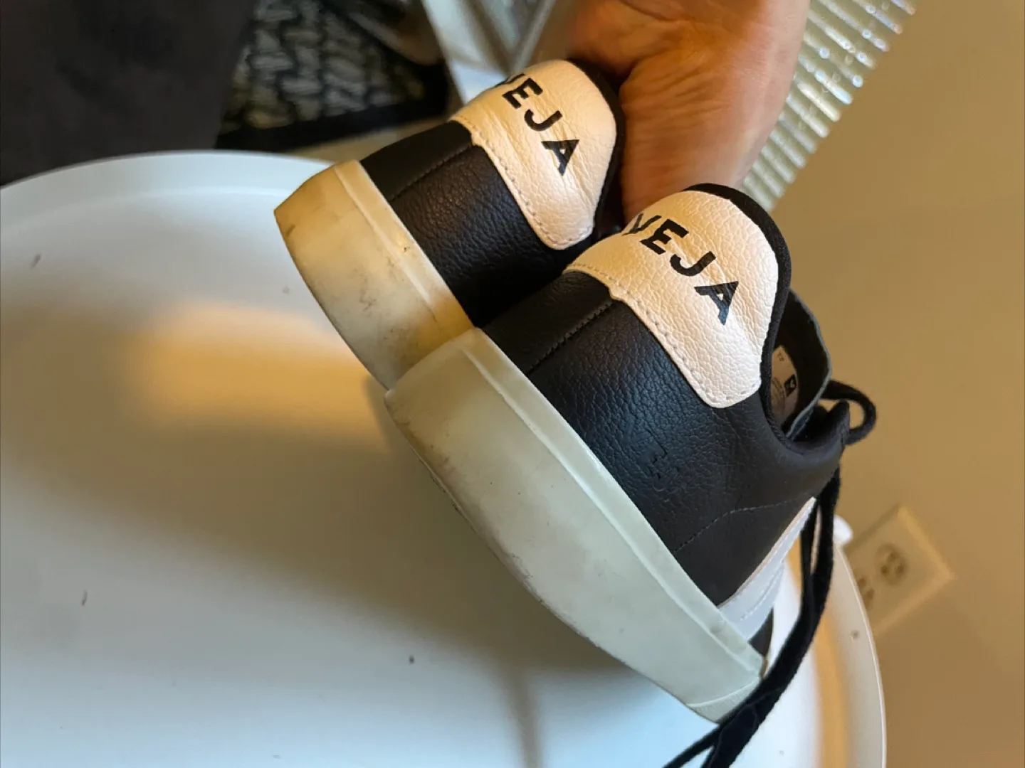 Veja Esplar Leather Black/White Sneakers image indicator(3)