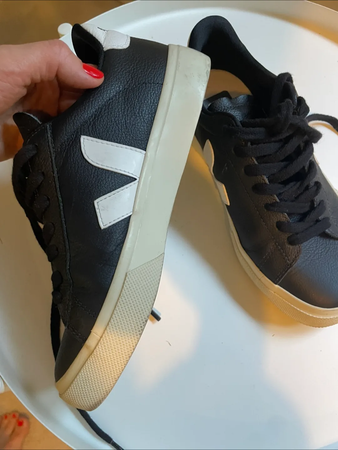 Veja Esplar Leather Black/White Sneakers image indicator(2)