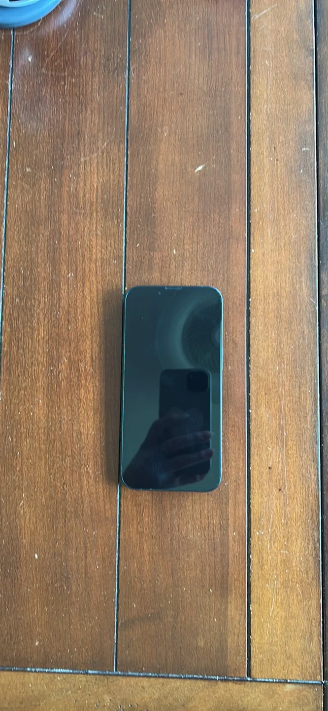 Apple iPhone 14 - Black thumbnail