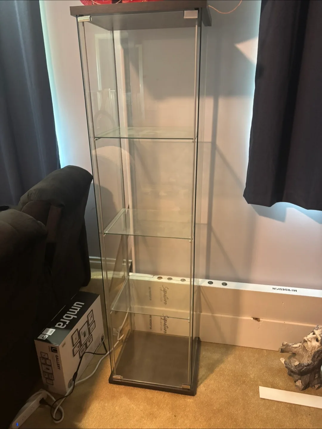 Glass Showcase Display Cabinet thumbnail