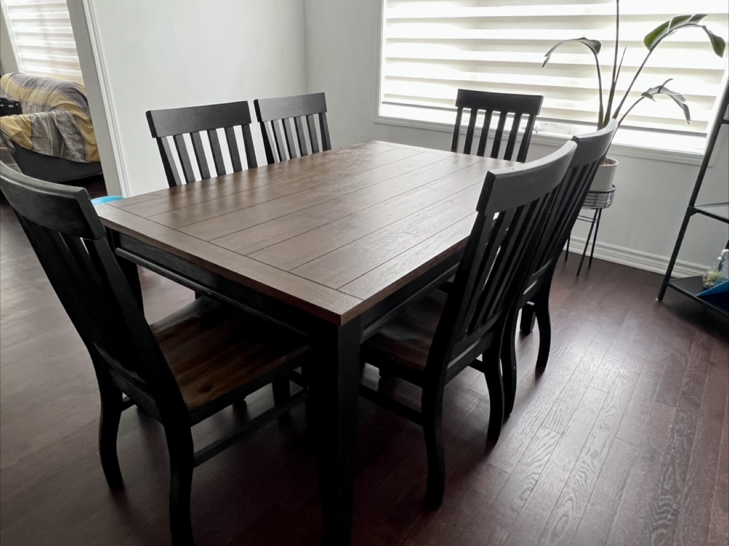 Dining Table with 6 Chairs