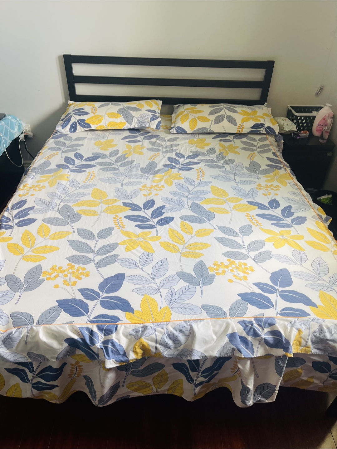 Queen Size Bed Frame with mattress - photo 2