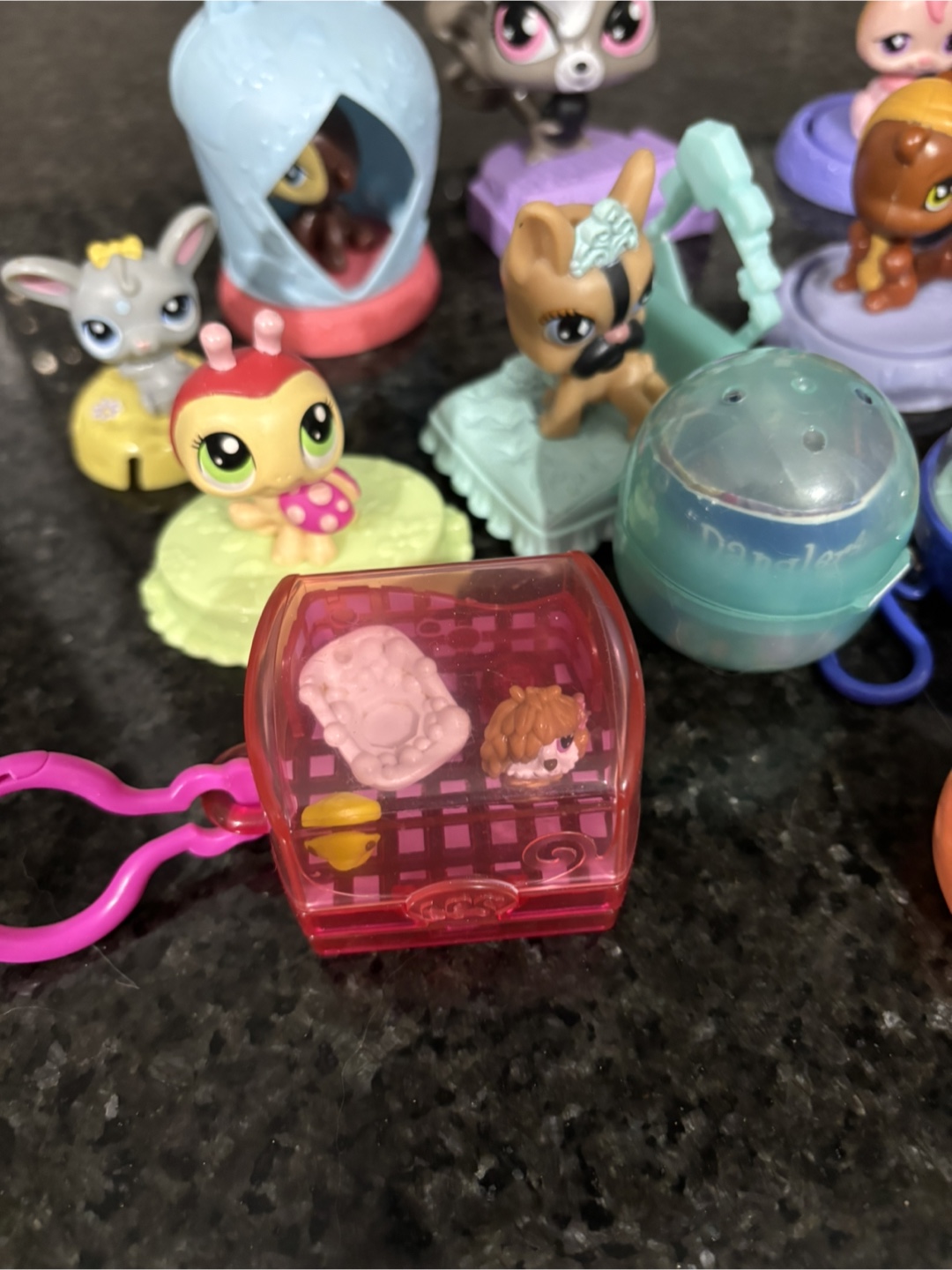 Lots of Littlest Pet Shops! - photo 3