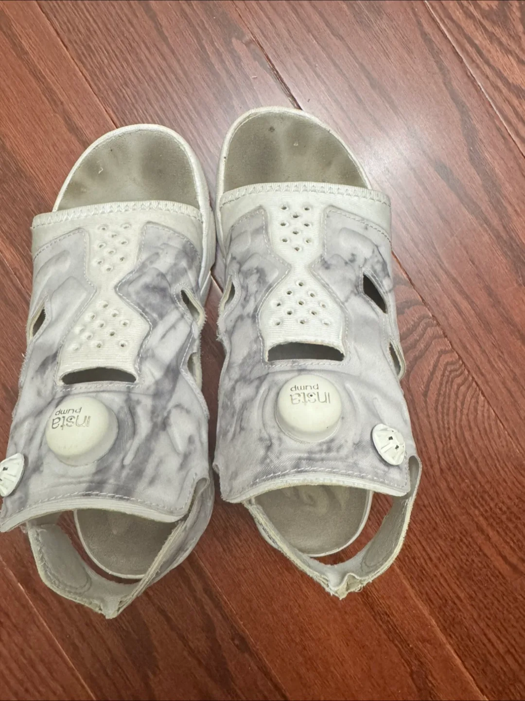Reebok Insta Pump Sandals thumbnail