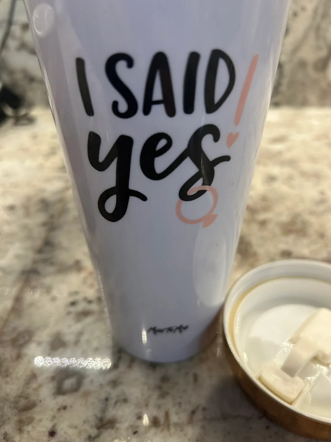 Mixed Lot of Mugs and Tumblers image indicator(7)