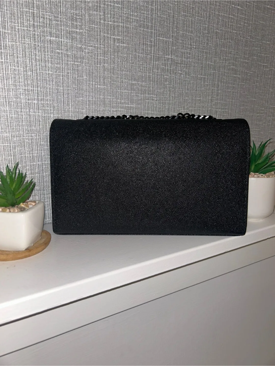 Black Beautiful Clutch Bag image indicator(2)