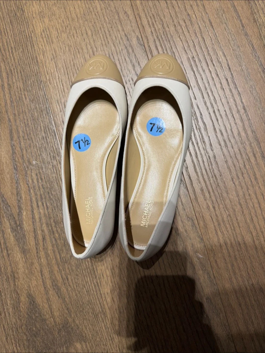 BRAND NEW Michael Kors Flats - Size 7.5 thumbnail