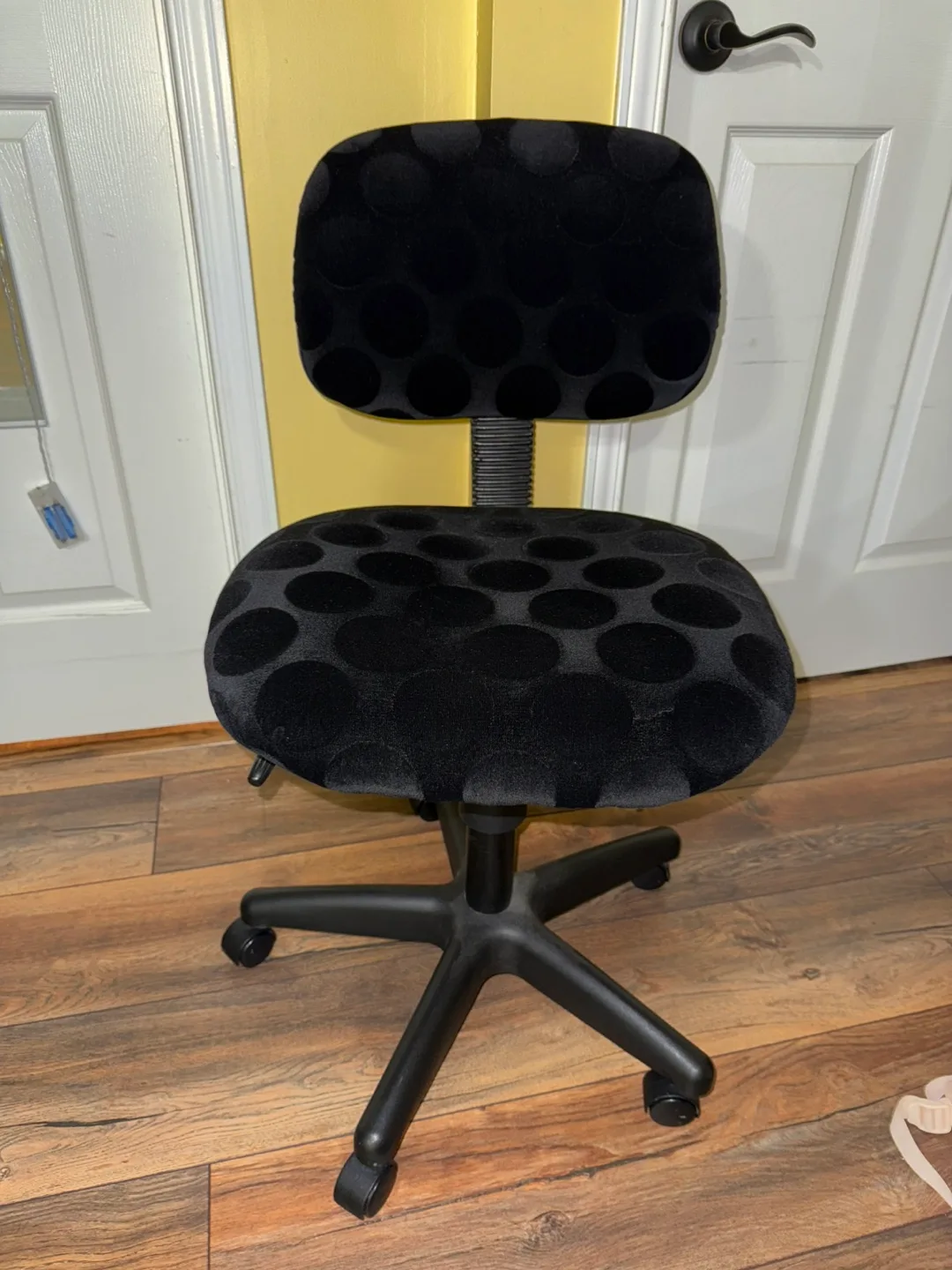 Black Office Chair thumbnail