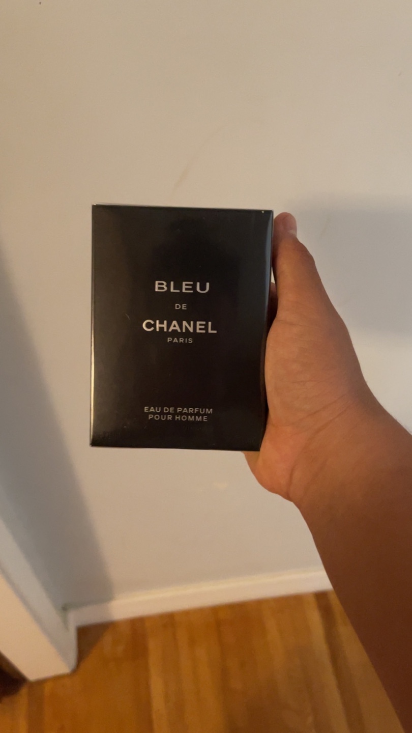 Bleu de Chanel Eau de Parfum - New in Box! - photo 2