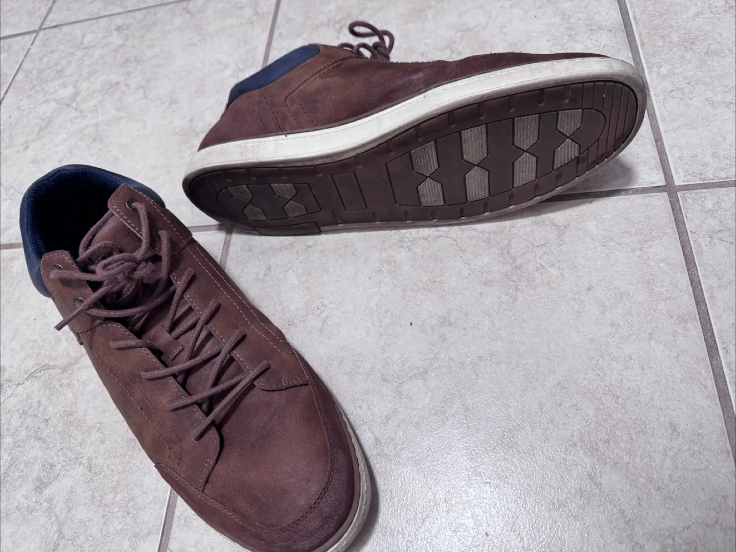 Brown Lace-up Shoes image indicator(4)