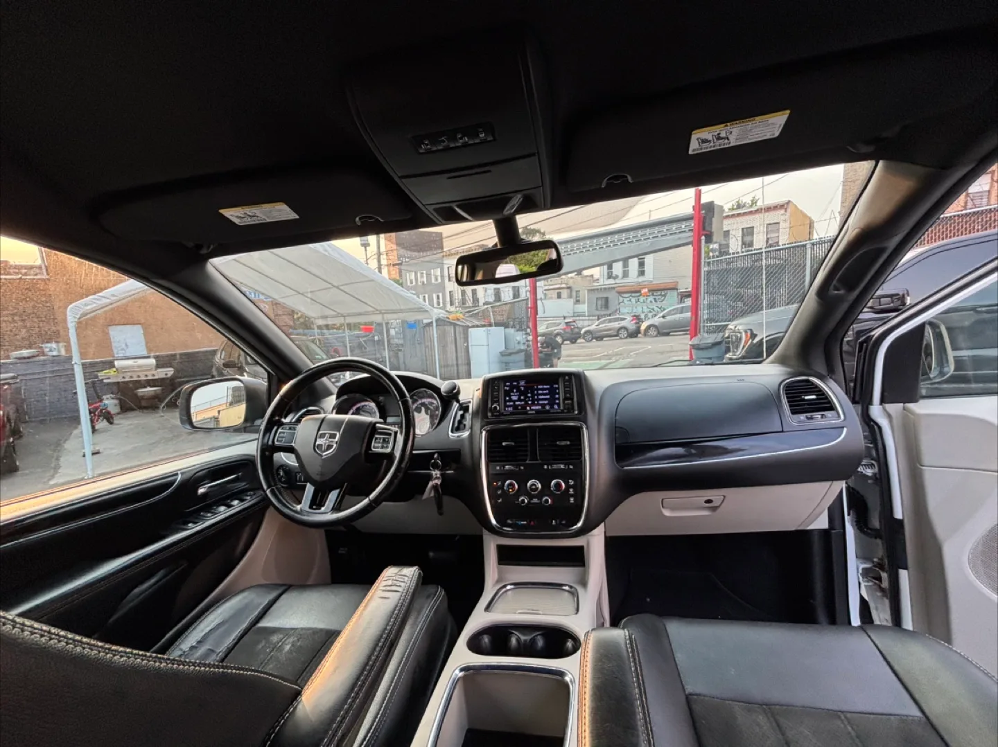 Dodge Grand Caravan SXT 108K miles 2019 image indicator(9)