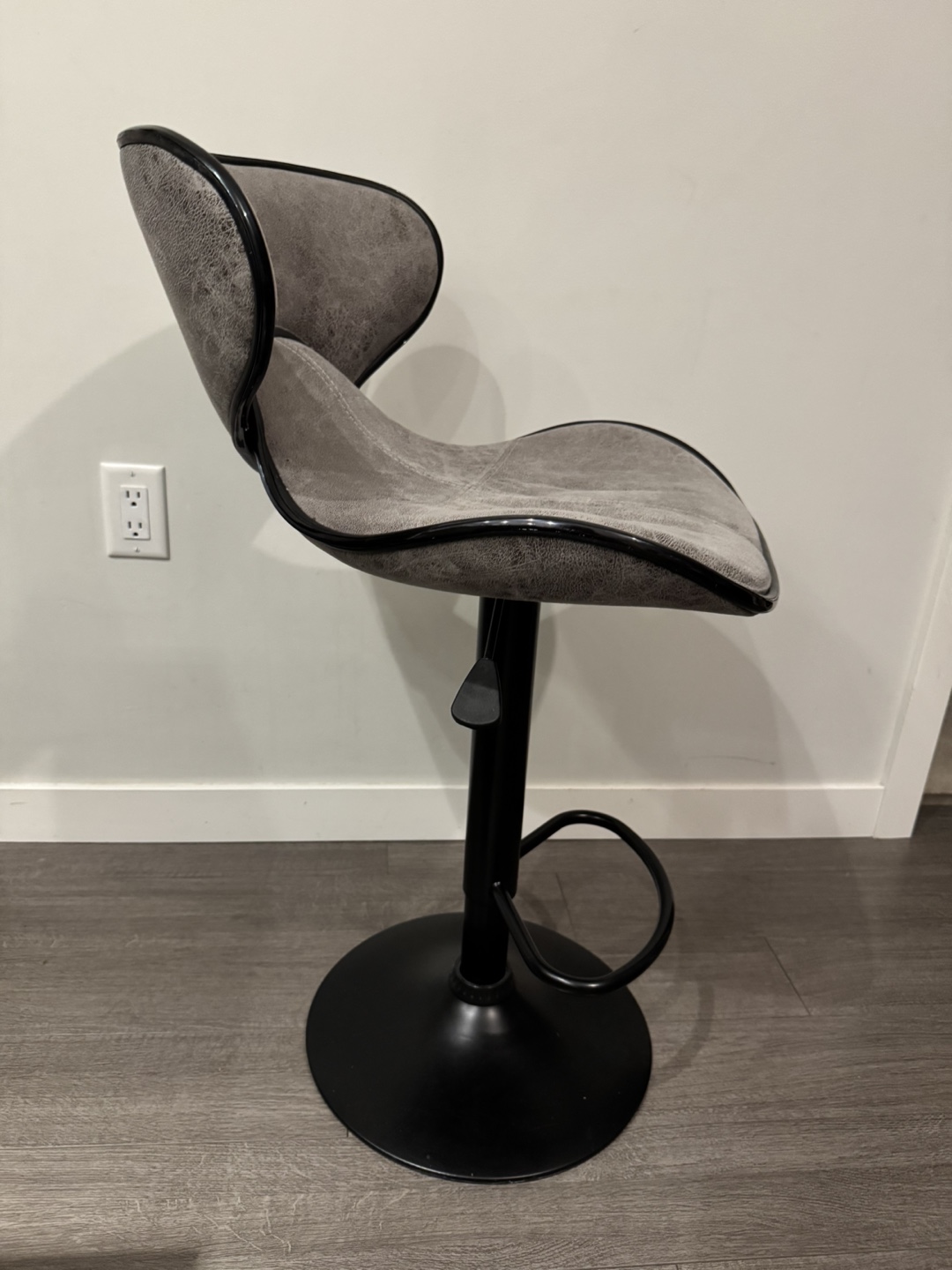 Grey Swivel Bar Stool- set of 4 - photo 2