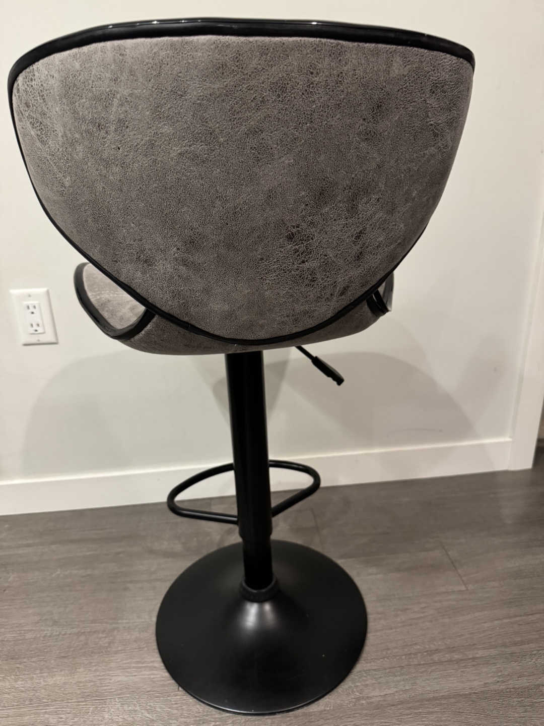 Grey Swivel Bar Stool- set of 4 - photo 3