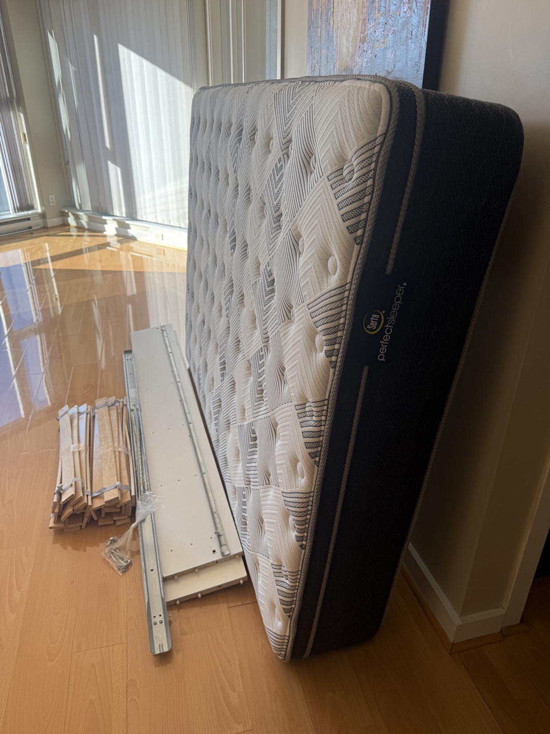 Full size mattress and ikea frame - photo 2