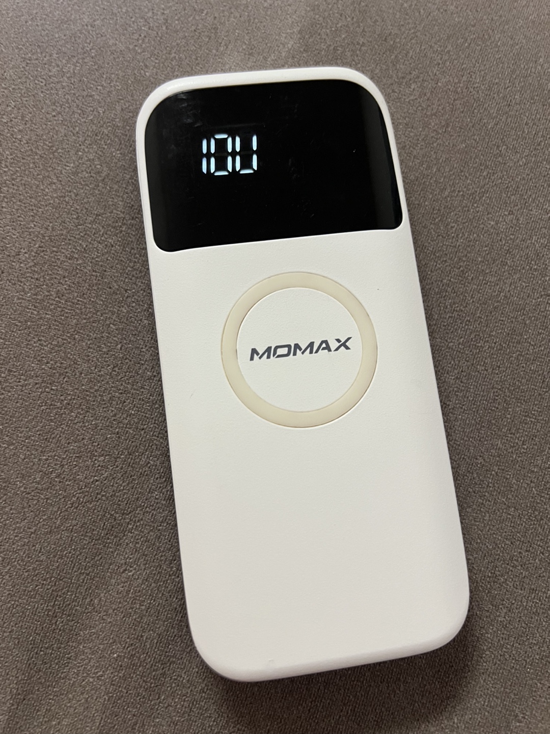MOMAX Wireless Power Bank - White
