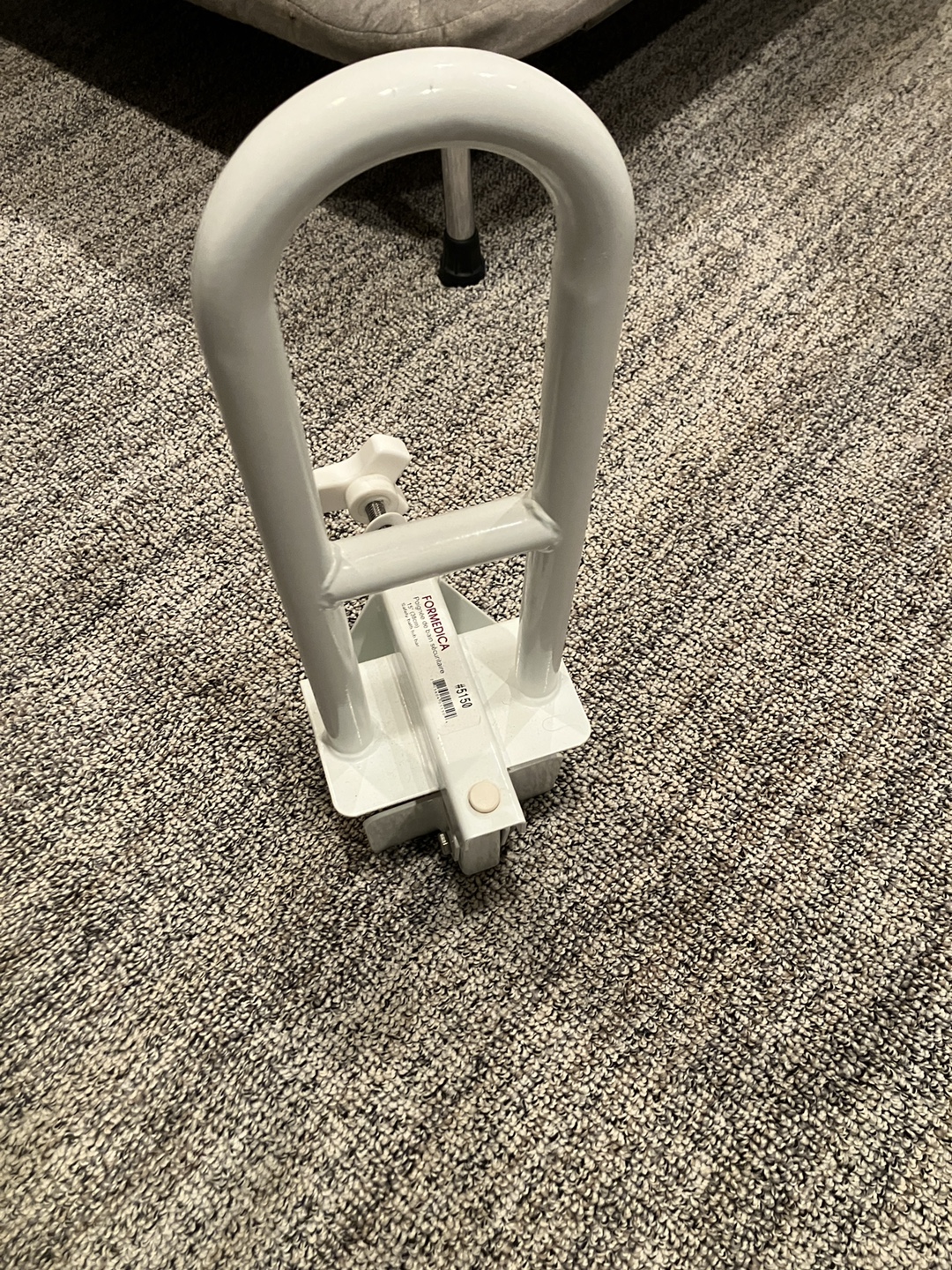 Formedica Bathtub Grab Bar