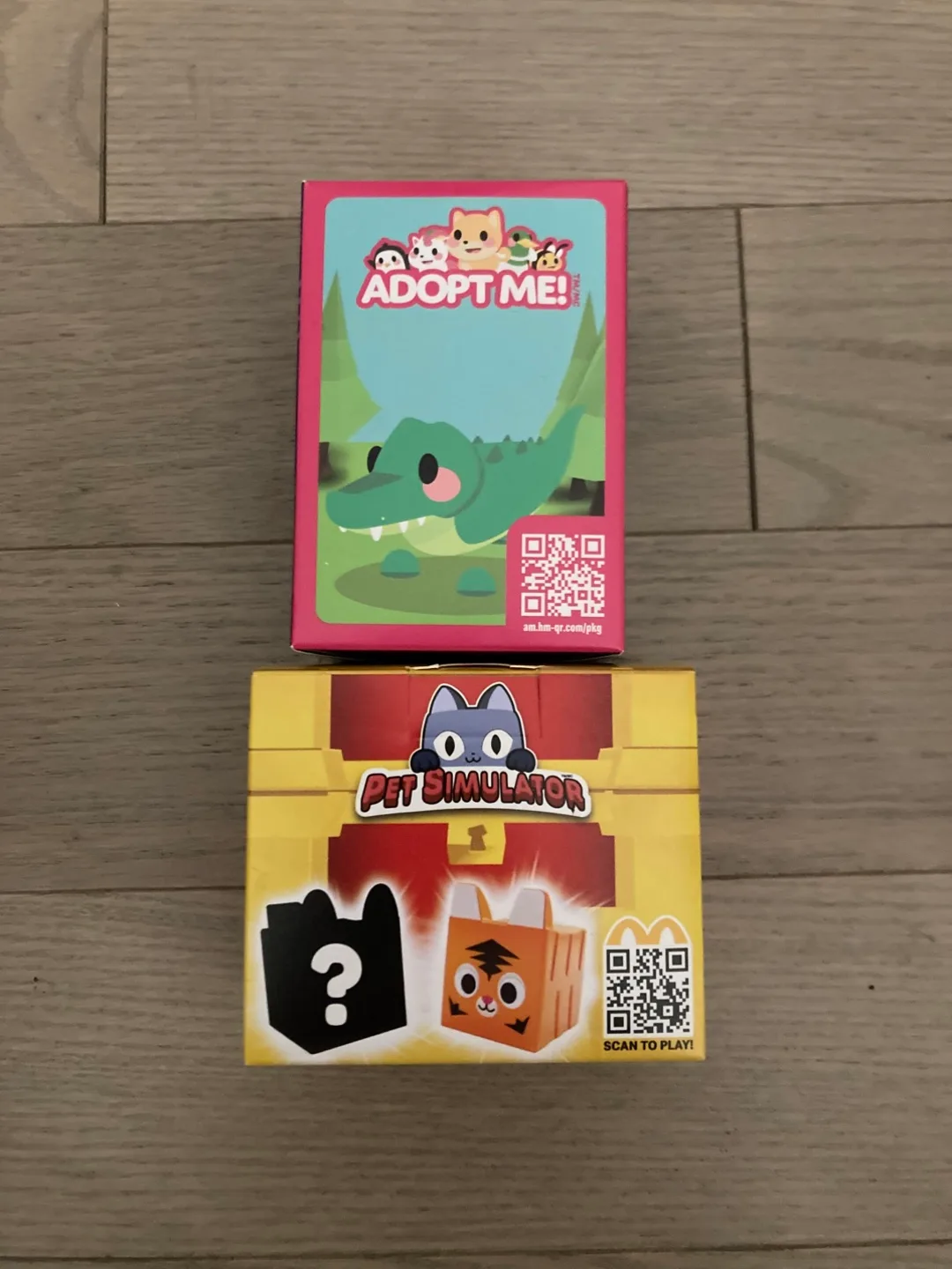 🇨🇦 🍁 Adopt Me! & Pet Simulator Mystery Box thumbnail