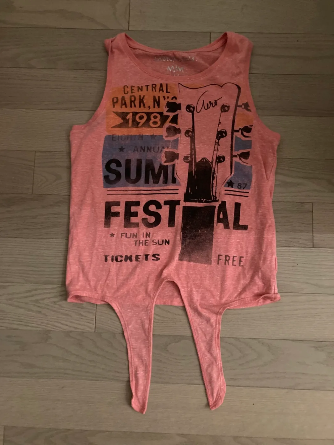 🇨🇦 🍁 Aeropostale Pink Graphic Tank Top thumbnail