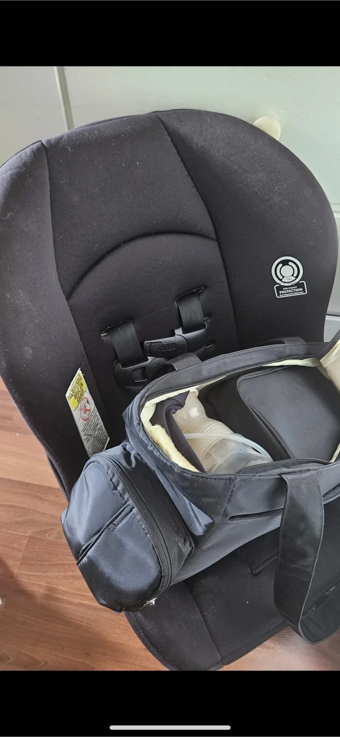 Cosco Scenera NEXT Car Seat thumbnail