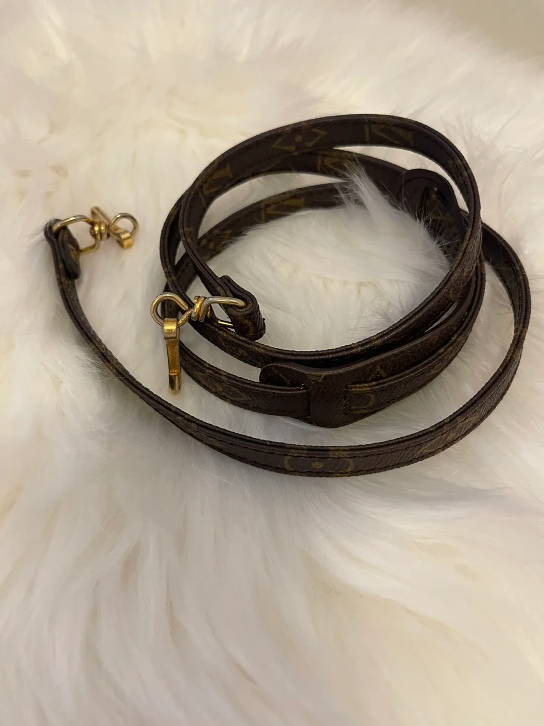 VINTAGE- Louis Vuitton Monogram Crossed Bag Strap image indicator(6)