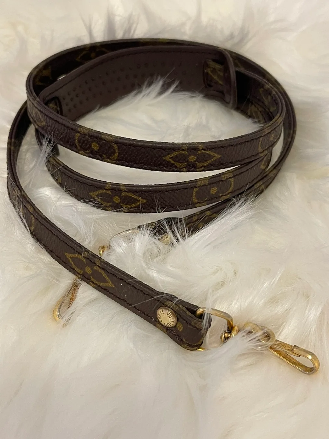 VINTAGE- Louis Vuitton Monogram Crossed Bag Strap image indicator(4)