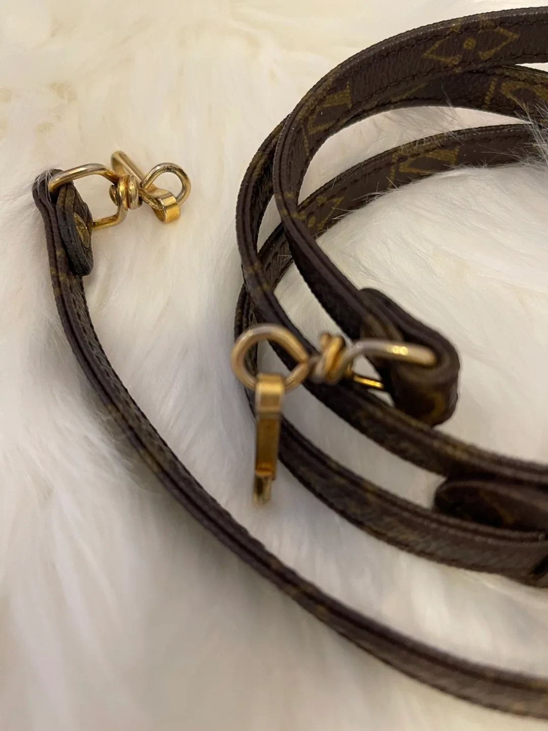 VINTAGE- Louis Vuitton Monogram Crossed Bag Strap image indicator(3)