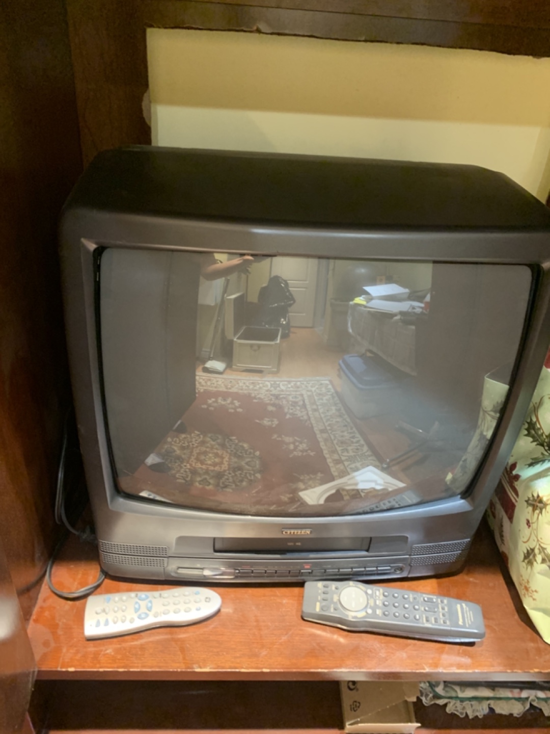 Citizen CRT TV with Remote