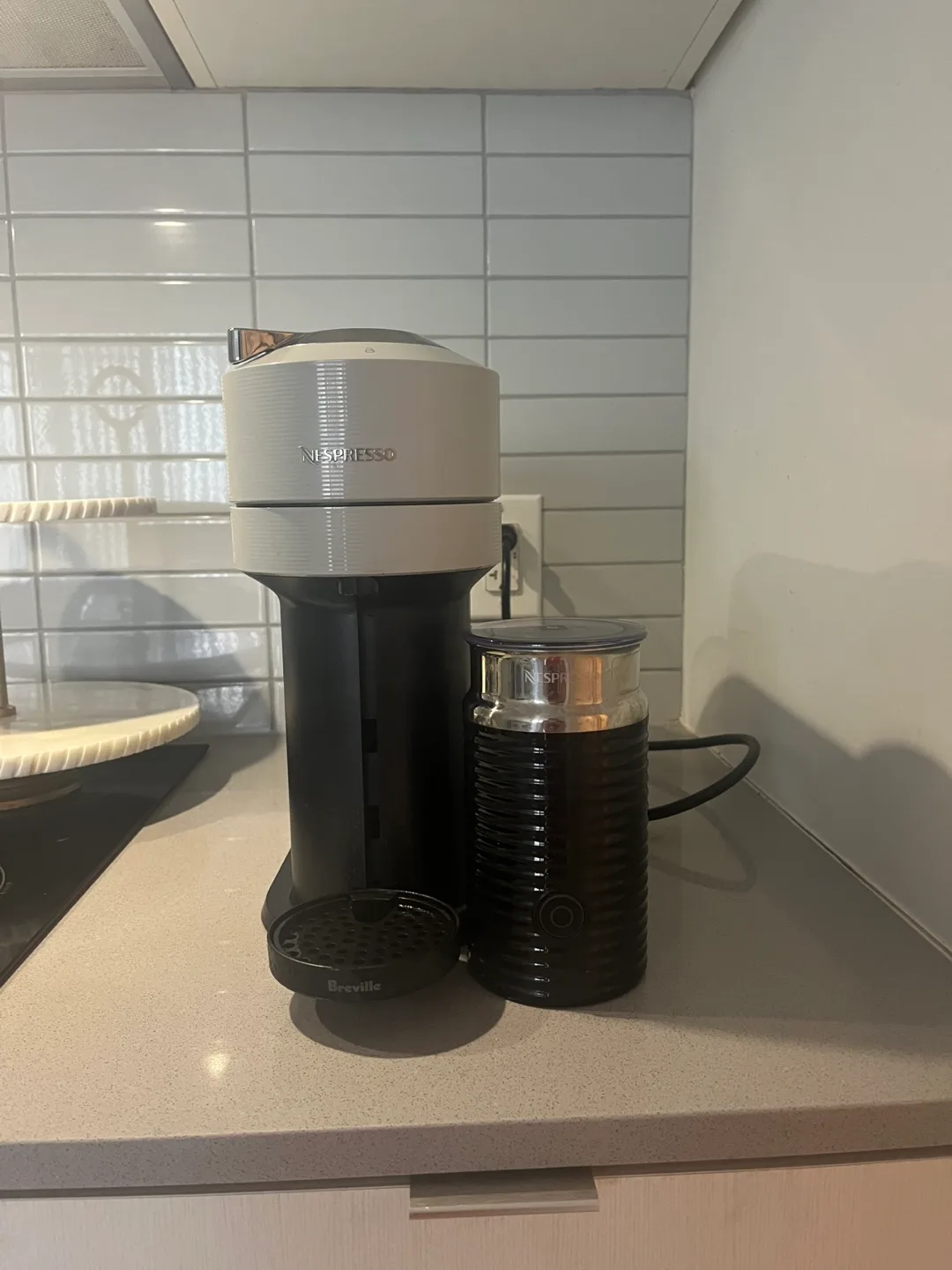 Nespresso Vertuo Next Coffee Machine with Aeroccino thumbnail
