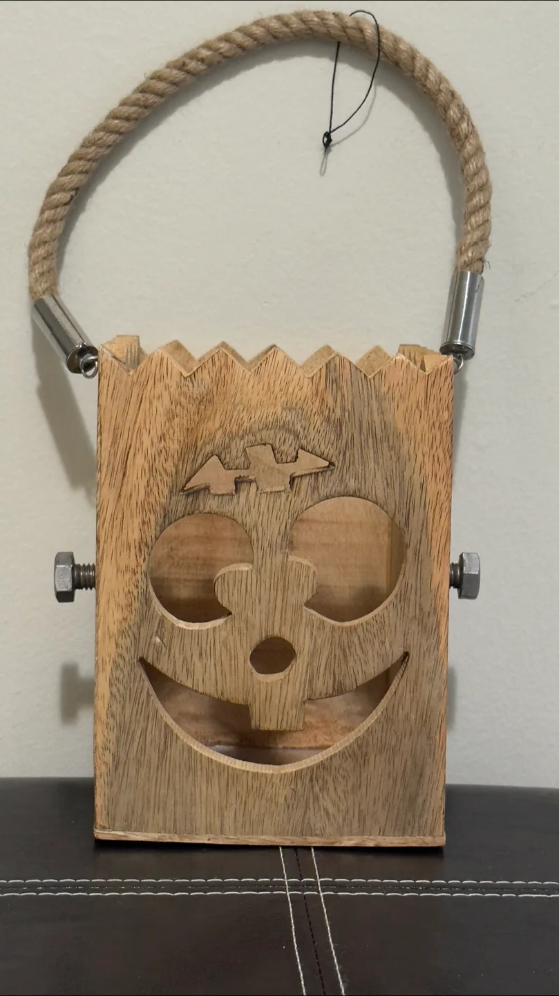 Wooden Jack-O'-Lantern Halloween Decor thumbnail