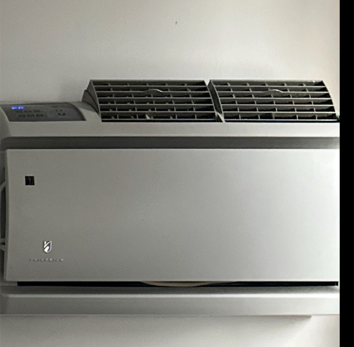 Friedrich Wallmaster WCT10A10A Air Conditioner - photo 2