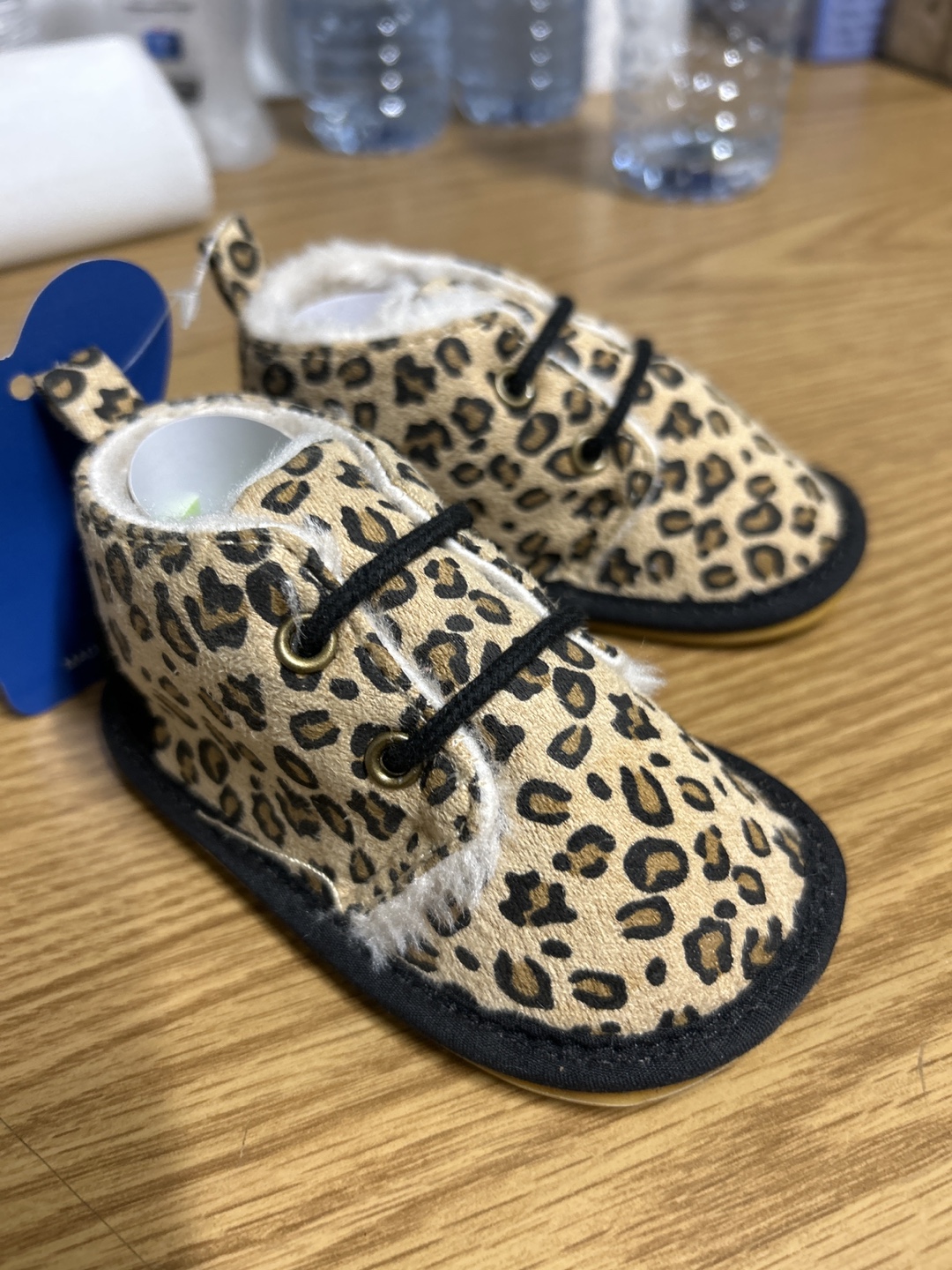 Leopard Print Baby Shoes - Size 120 - photo 2