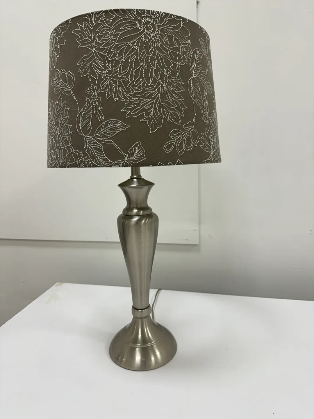 Table Lamp with Floral Shade image indicator(2)