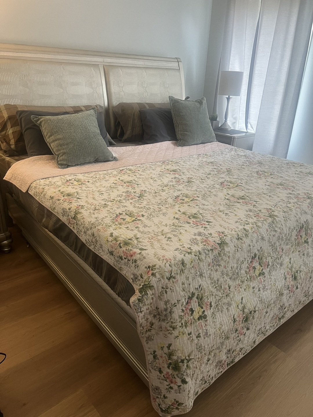 King Bed Frame + King Mattress+ 2 x Night Stands