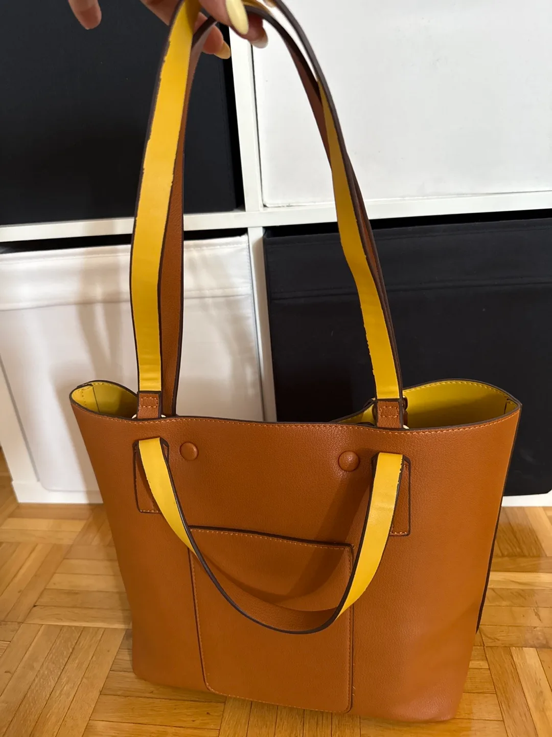 Sondra Roberts Squared Tote Bag - Brown & Yellow image indicator(2)
