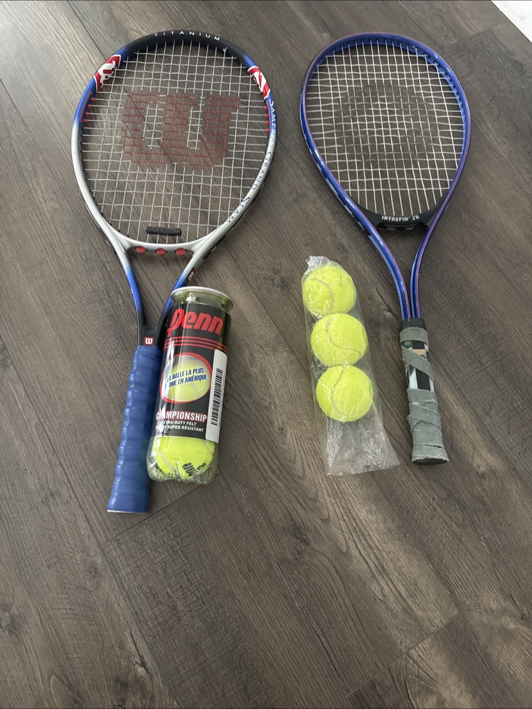 Wilson & ProKennex Tennis Rackets with Balls - photo 2