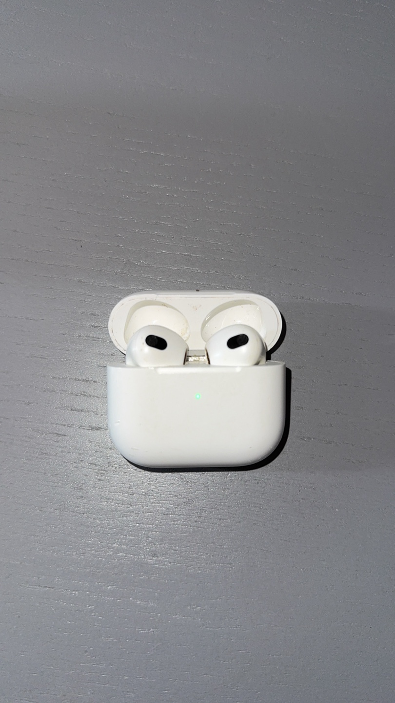 Apple AirPods (3rd generation)