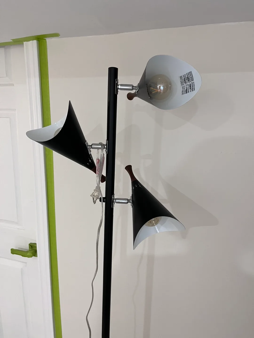 Modern Black Floor Lamp thumbnail