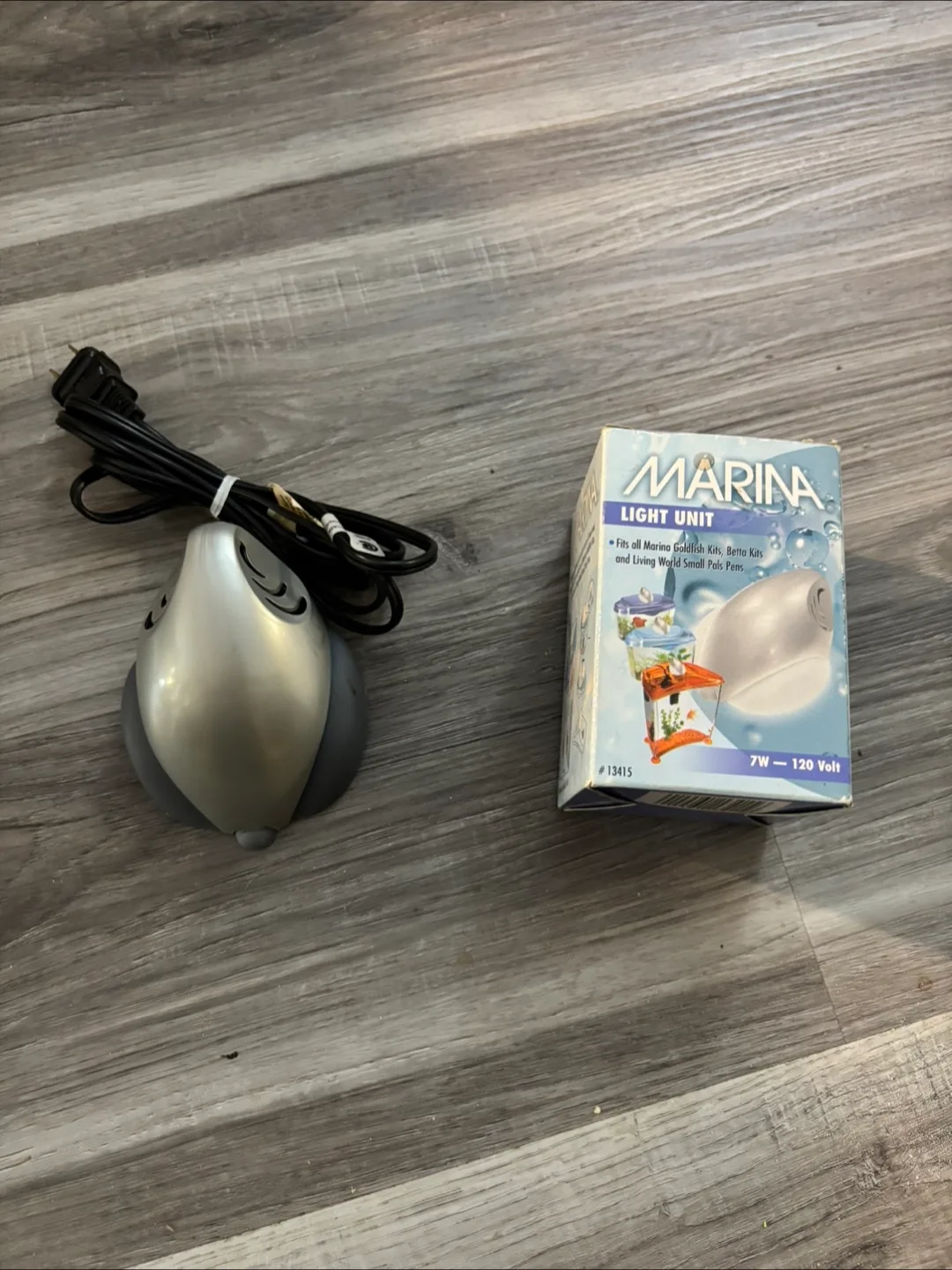 Marina Light Unit 7W-120 Volt thumbnail