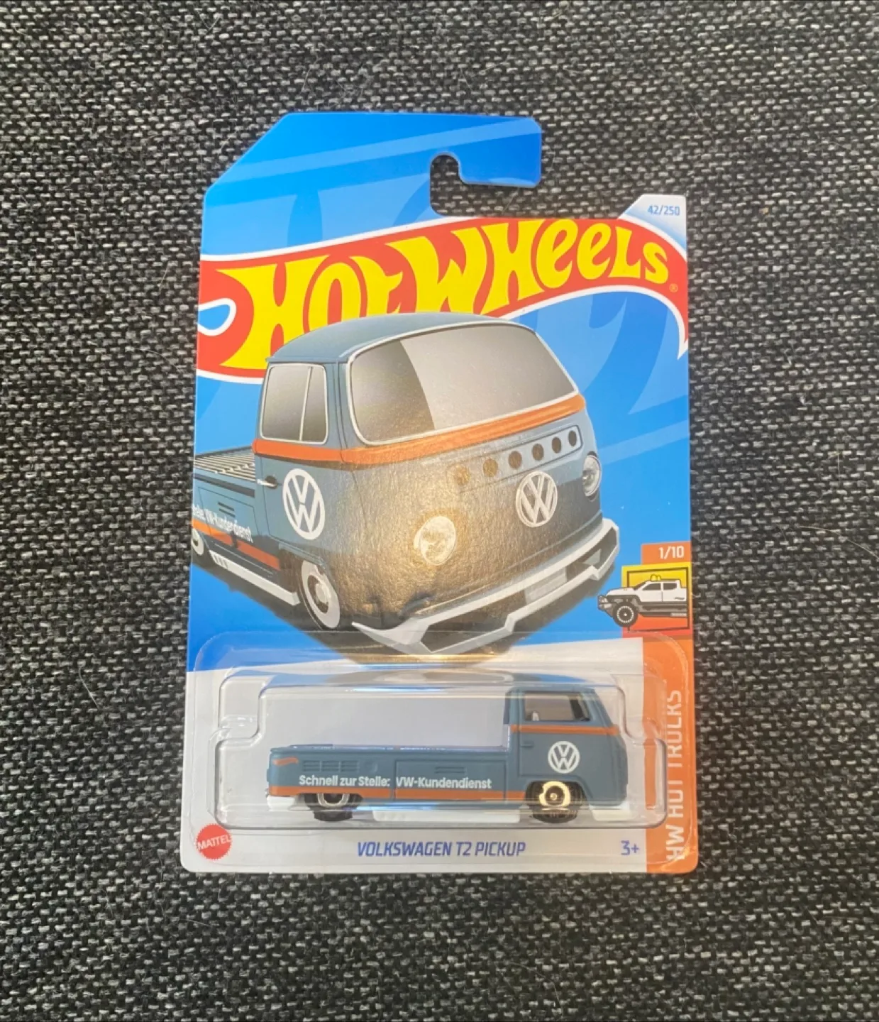Hot Wheels Volkswagen T2 Pickup thumbnail