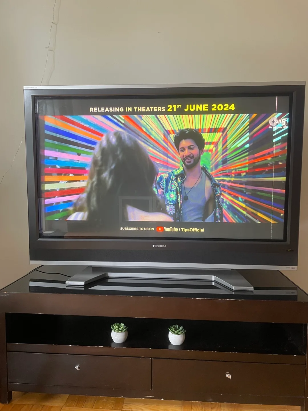 Toshiba Flat Screen TV with Table thumbnail