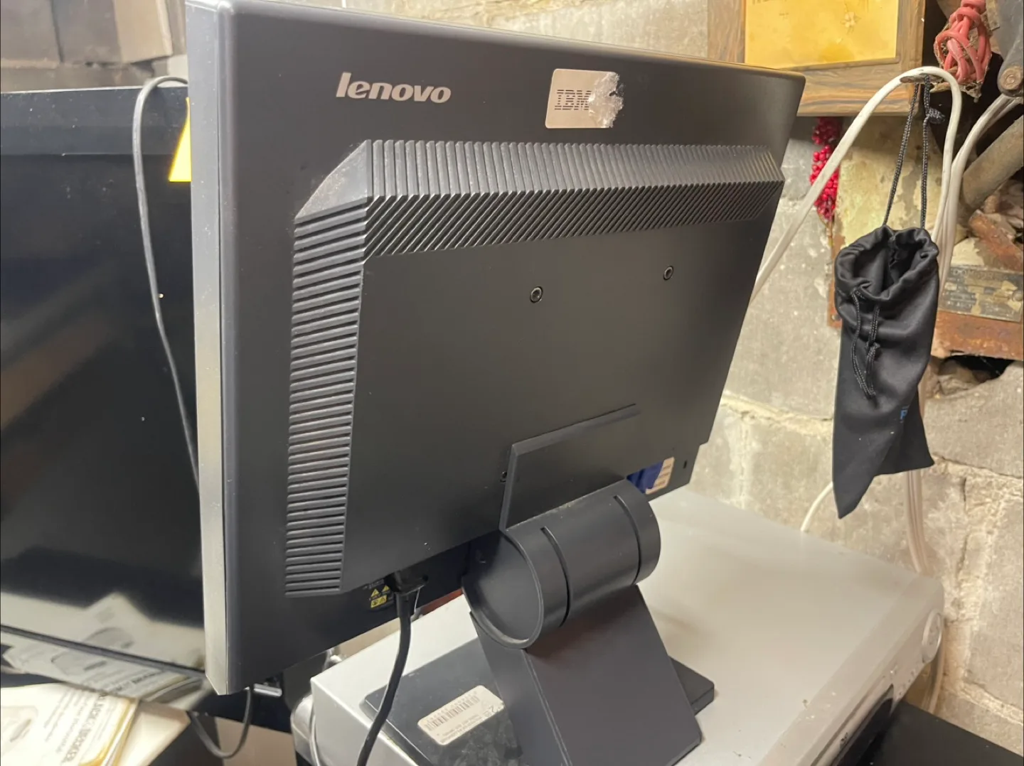 Lenovo Monitor image indicator(4)